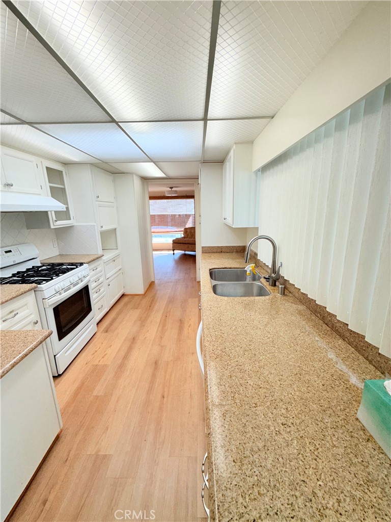 MLS #OC25273742 image #13