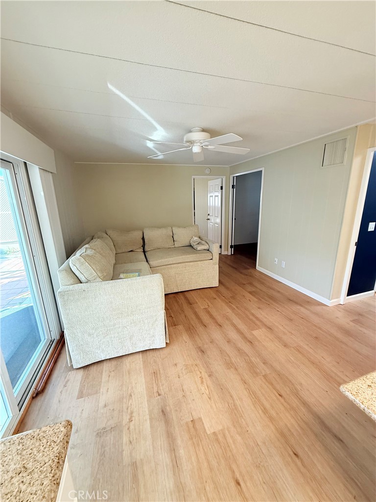 MLS #OC25273742 image #15