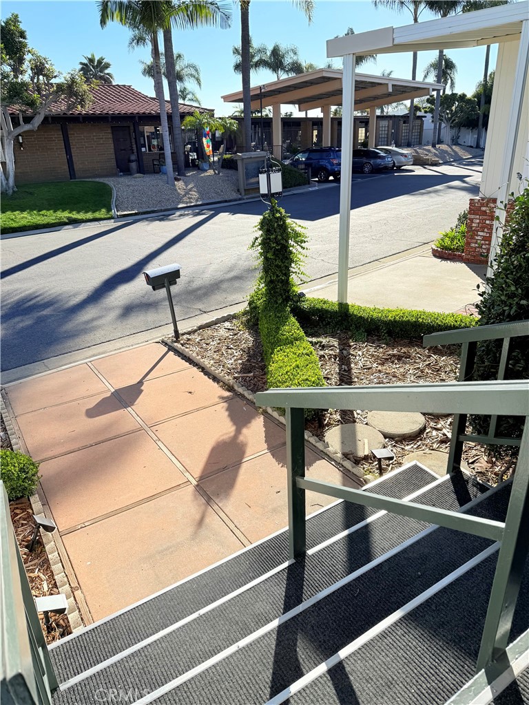 MLS #OC25273742 image #2