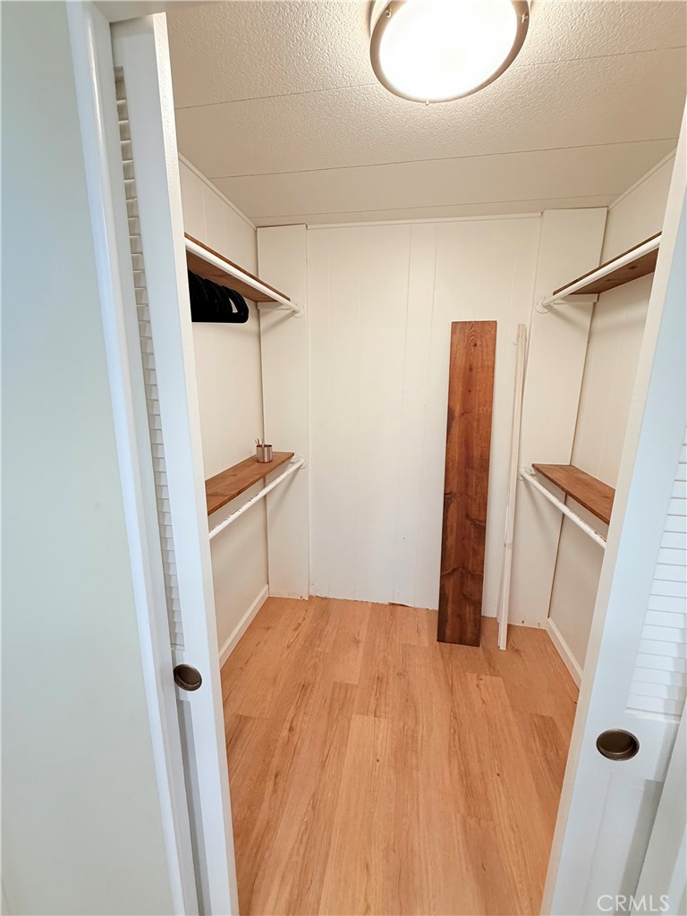 MLS #OC25273742 image #33