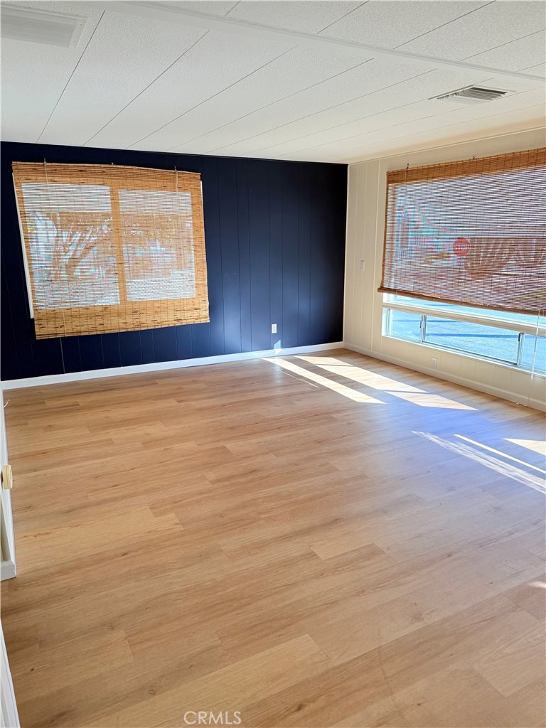 MLS #OC25273742 image #7