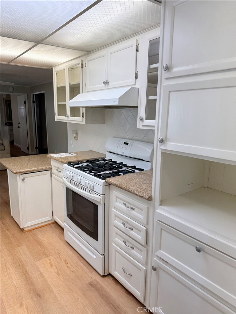 MLS #OC25273742 image #9