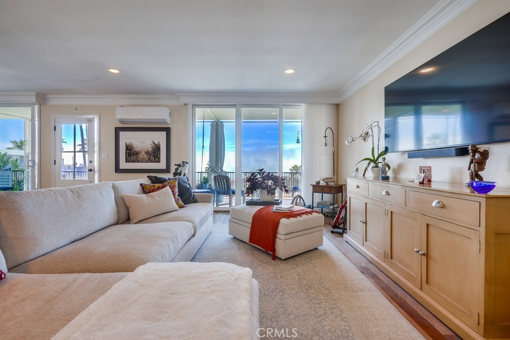 MLS #OC25273743 image #14