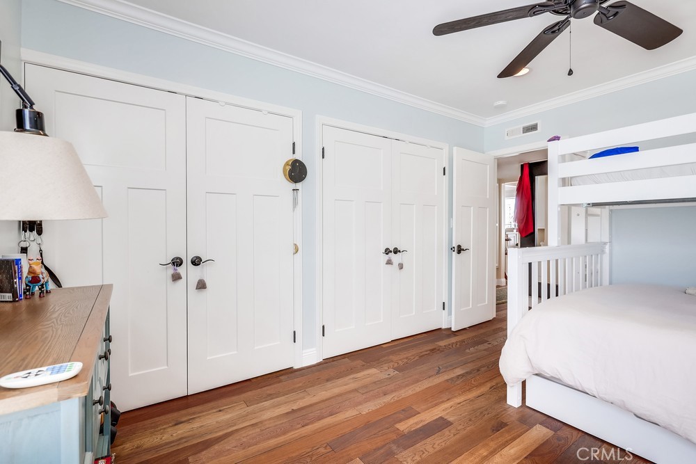 MLS #OC25273743 image #37