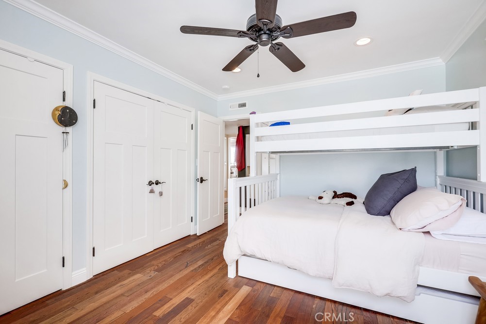 MLS #OC25273743 image #38