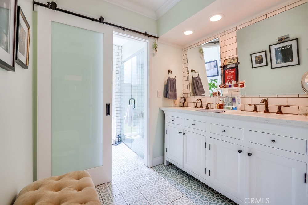 MLS #OC25273743 image #43