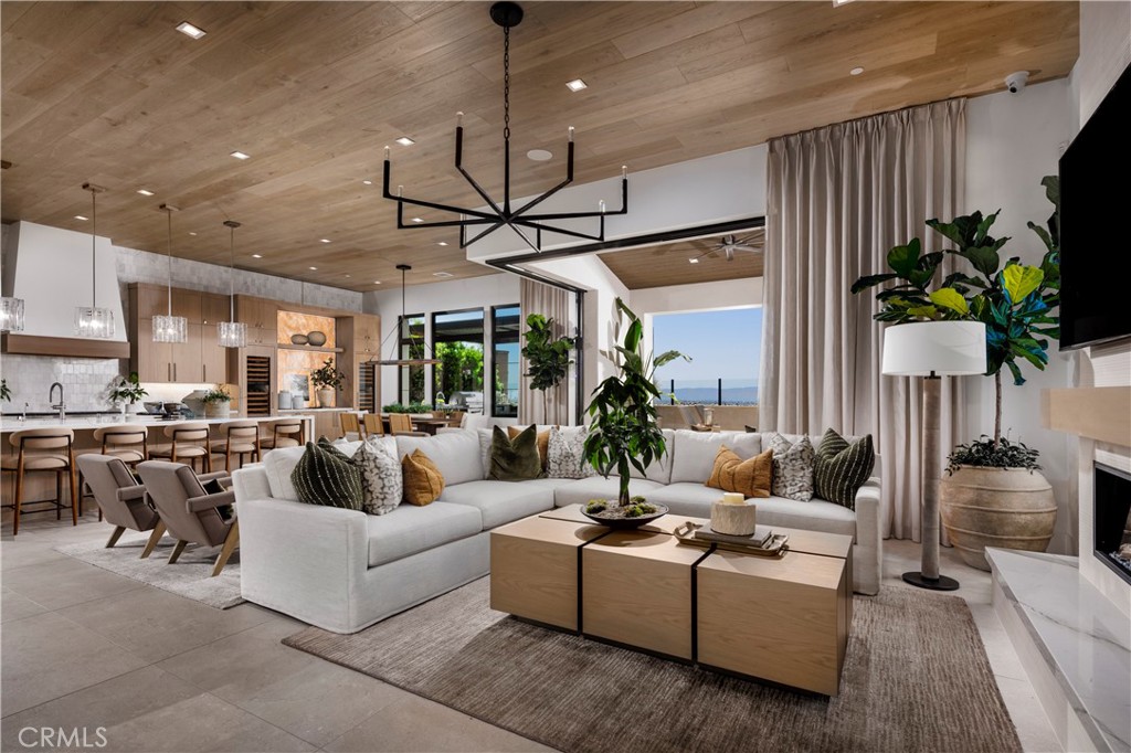 MLS #OC25273752 image #8