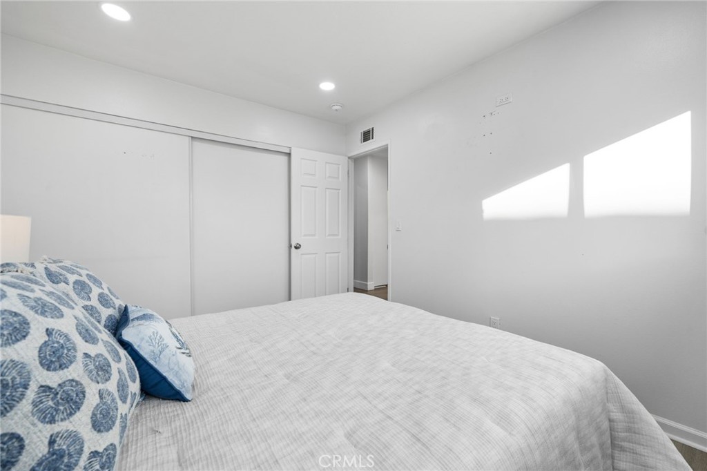 MLS #OC25273753 image #20