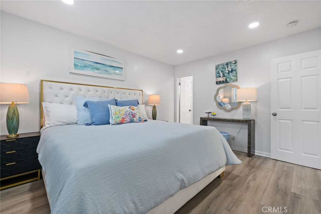 MLS #OC25273753 image #22