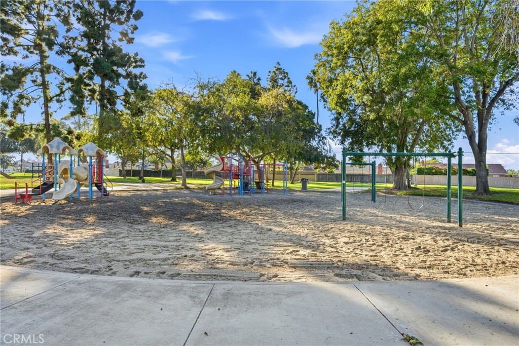 MLS #OC25273753 image #36