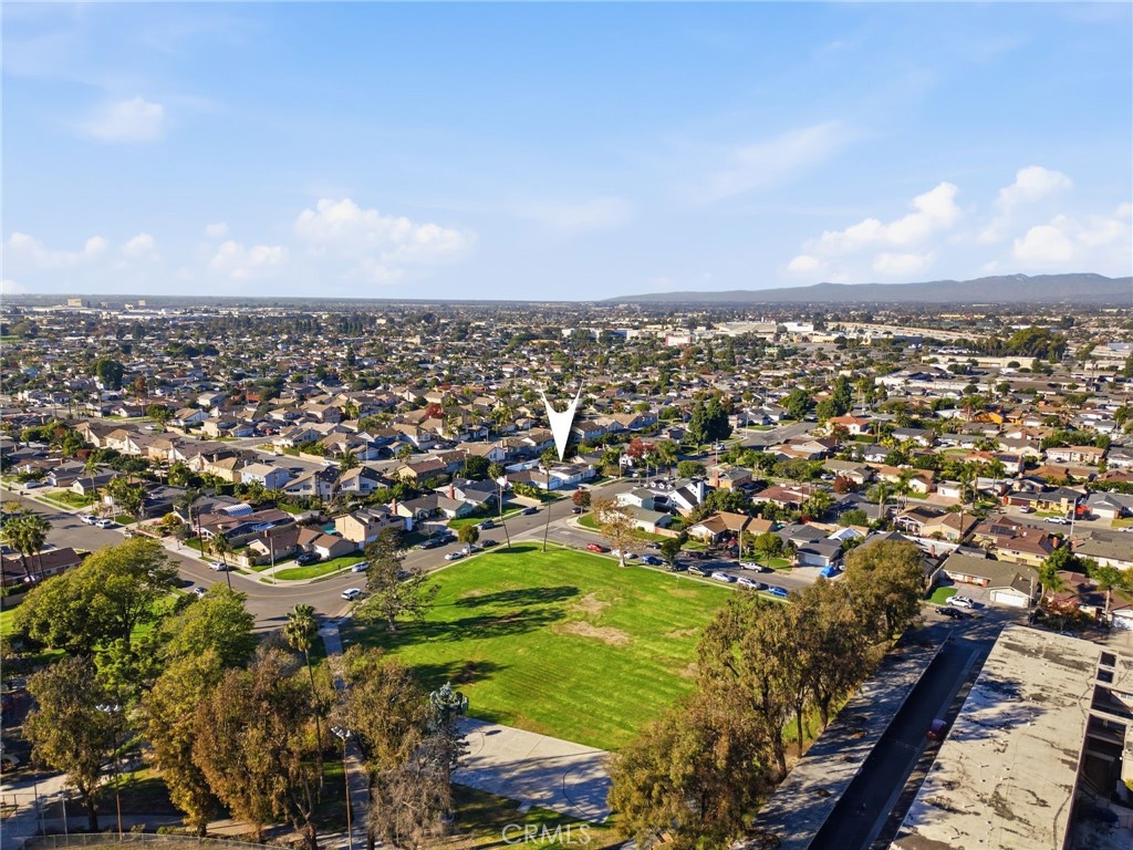 MLS #OC25273753 image #43