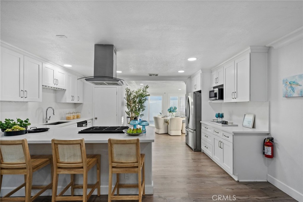 MLS #OC25273753 image #9