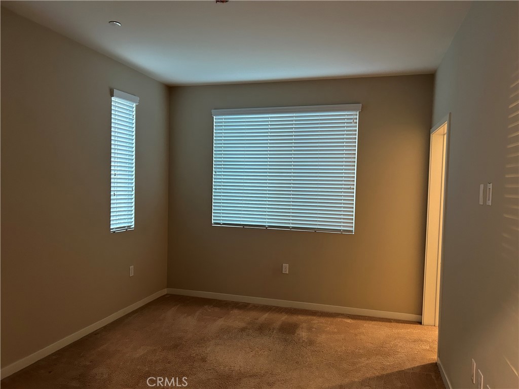 MLS #OC25273754 image #10