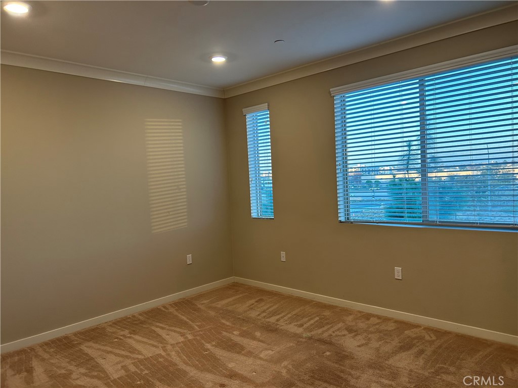 MLS #OC25273754 image #5