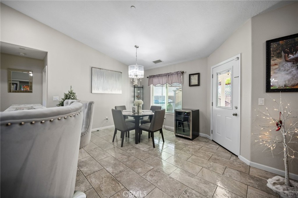 MLS #OC25273757 image #11