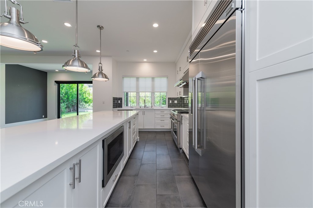 MLS #OC25273769 image #11