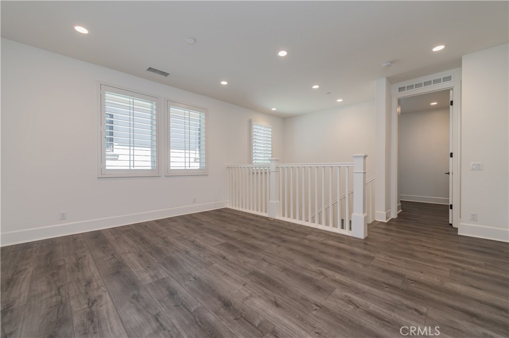 MLS #OC25273769 image #23