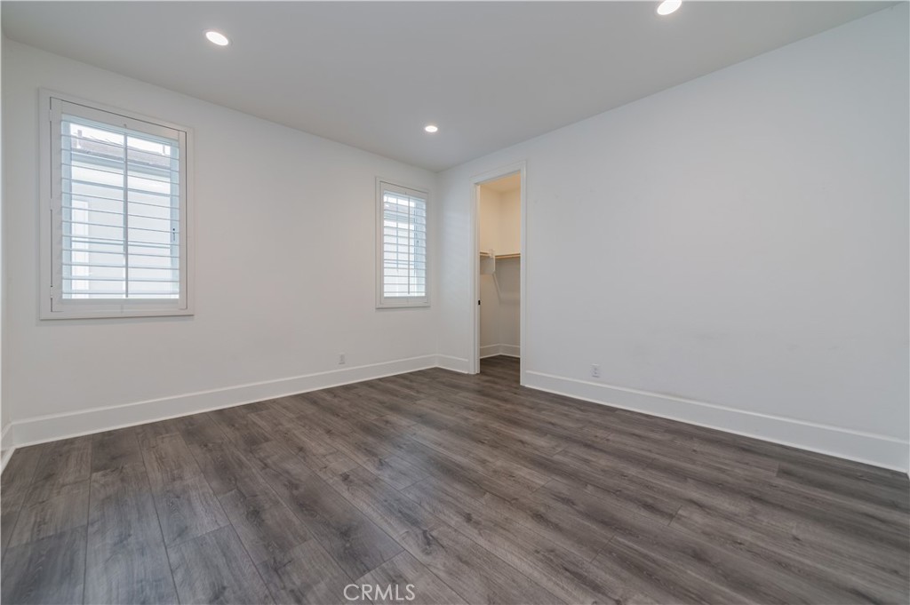 MLS #OC25273769 image #29