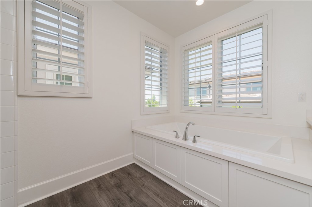 MLS #OC25273769 image #36