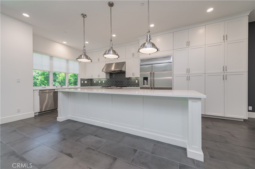 MLS #OC25273769 image #8