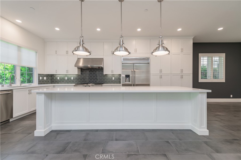 MLS #OC25273769 image #9