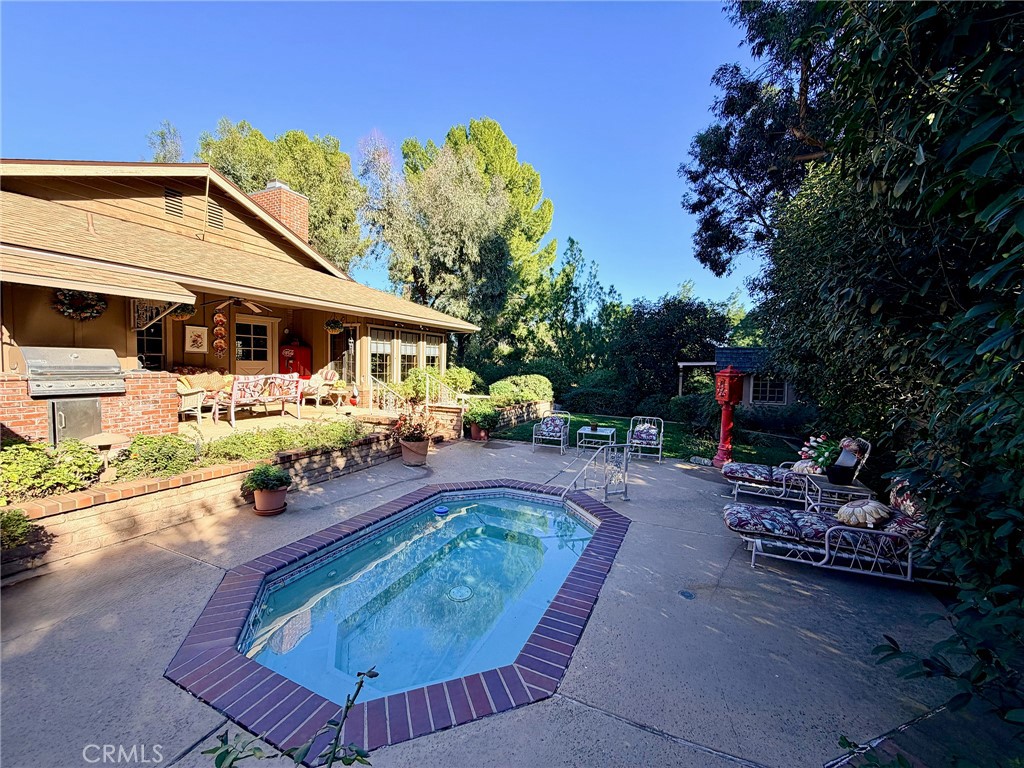 MLS #OC25273790 image #10