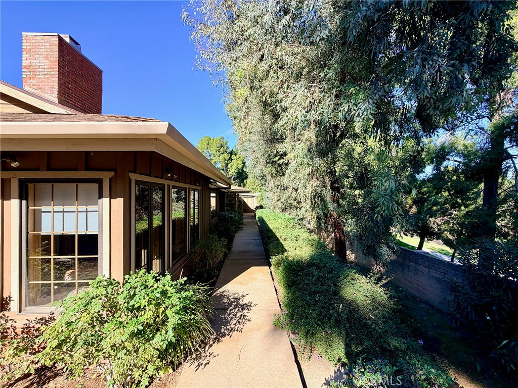 MLS #OC25273790 image #12