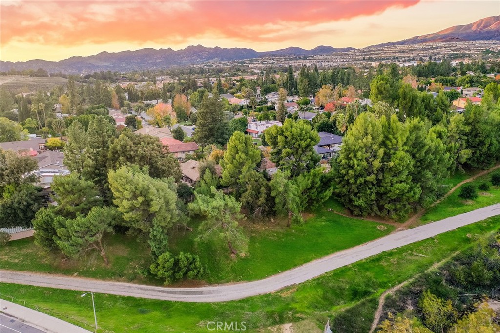 MLS #OC25273790 image #4