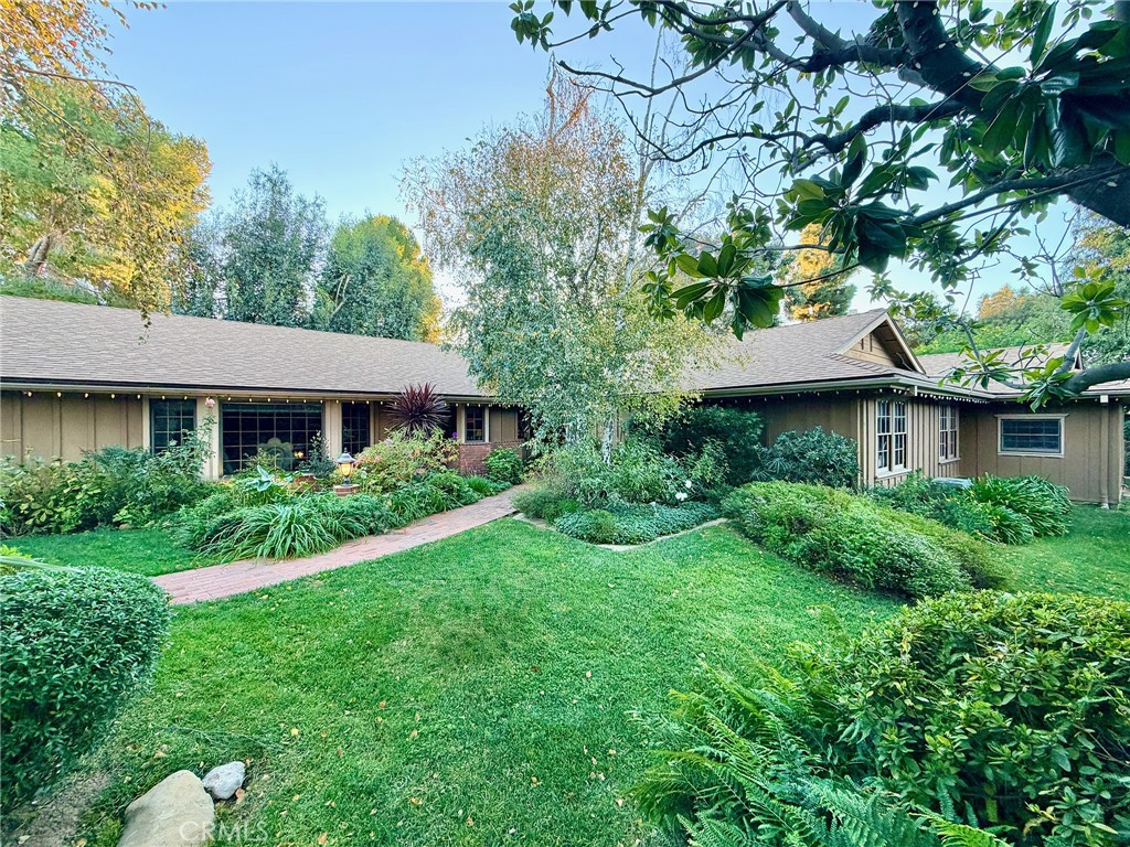 MLS #OC25273790 image #5