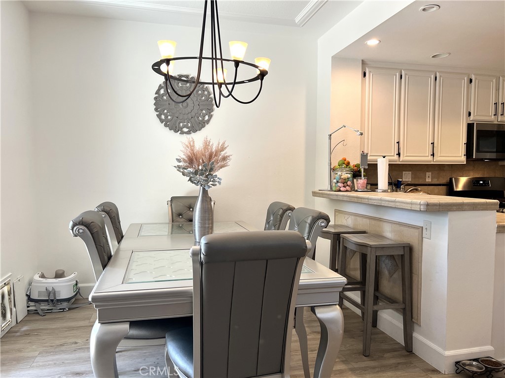 MLS #OC25273791 image #17