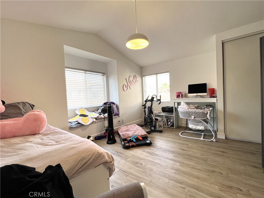 MLS #OC25273791 image #27