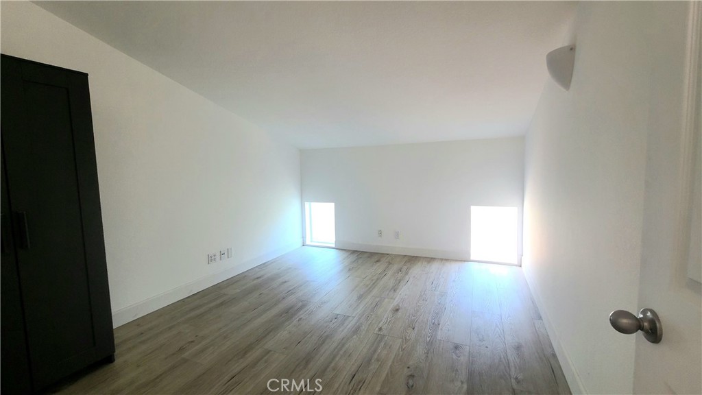 MLS #OC25273791 image #29