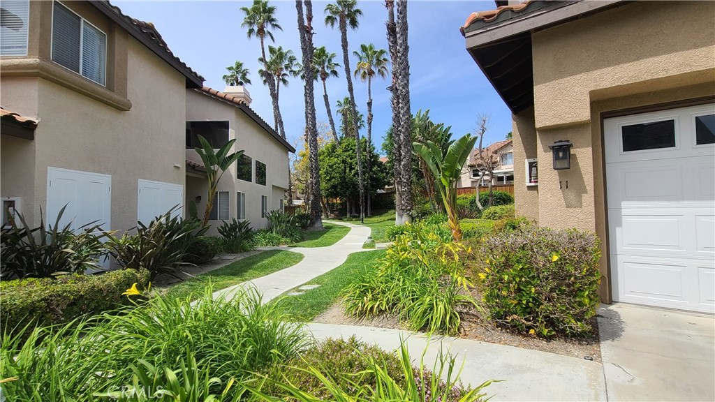 MLS #OC25273791 image #3