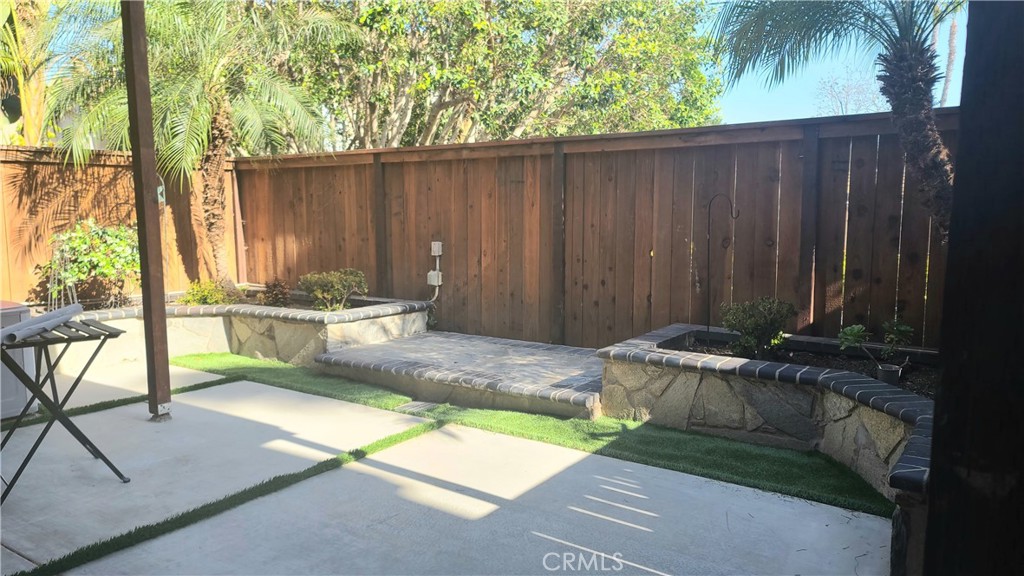 MLS #OC25273791 image #9