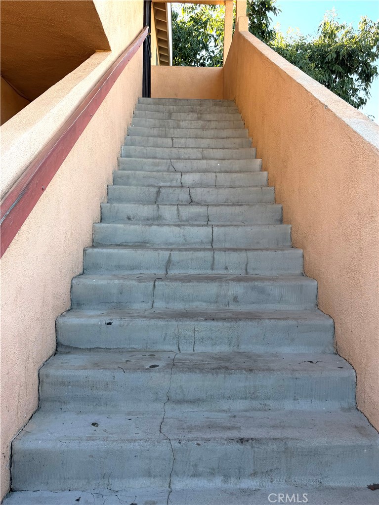 MLS #OC25273804 image #4