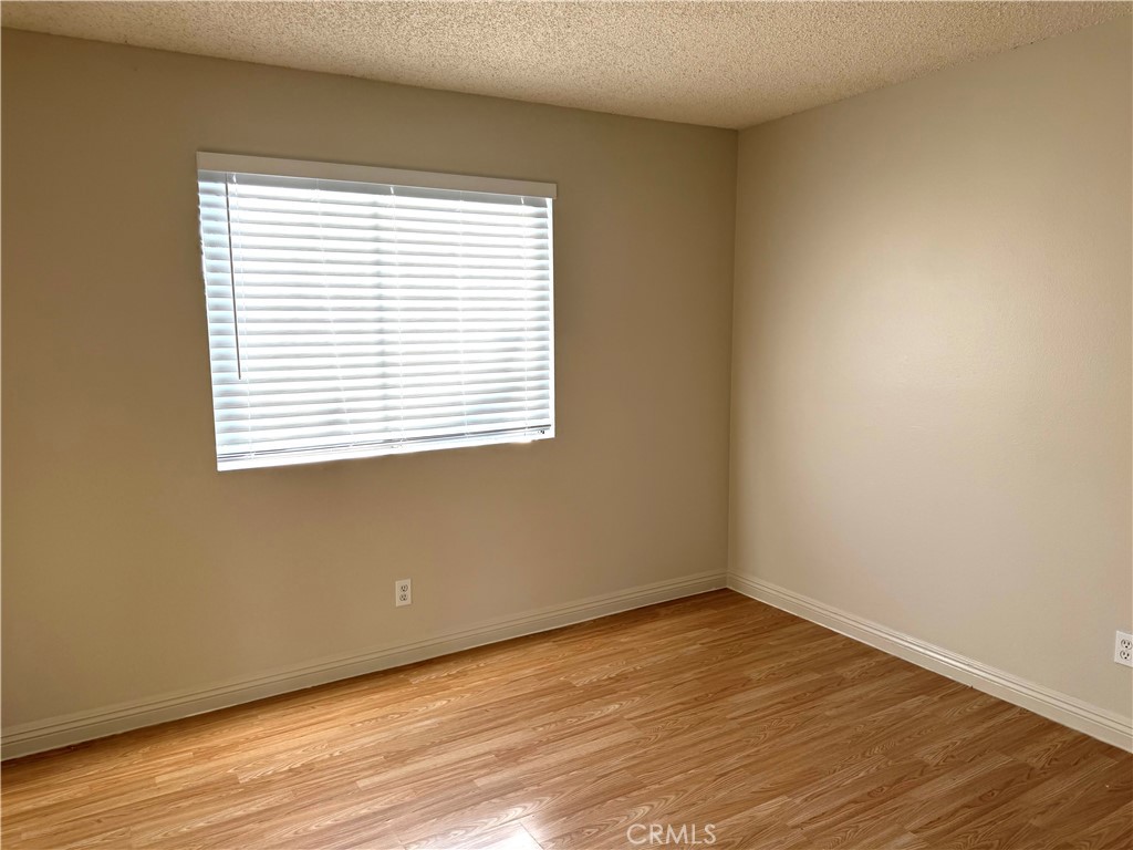 MLS #OC25273804 image #8