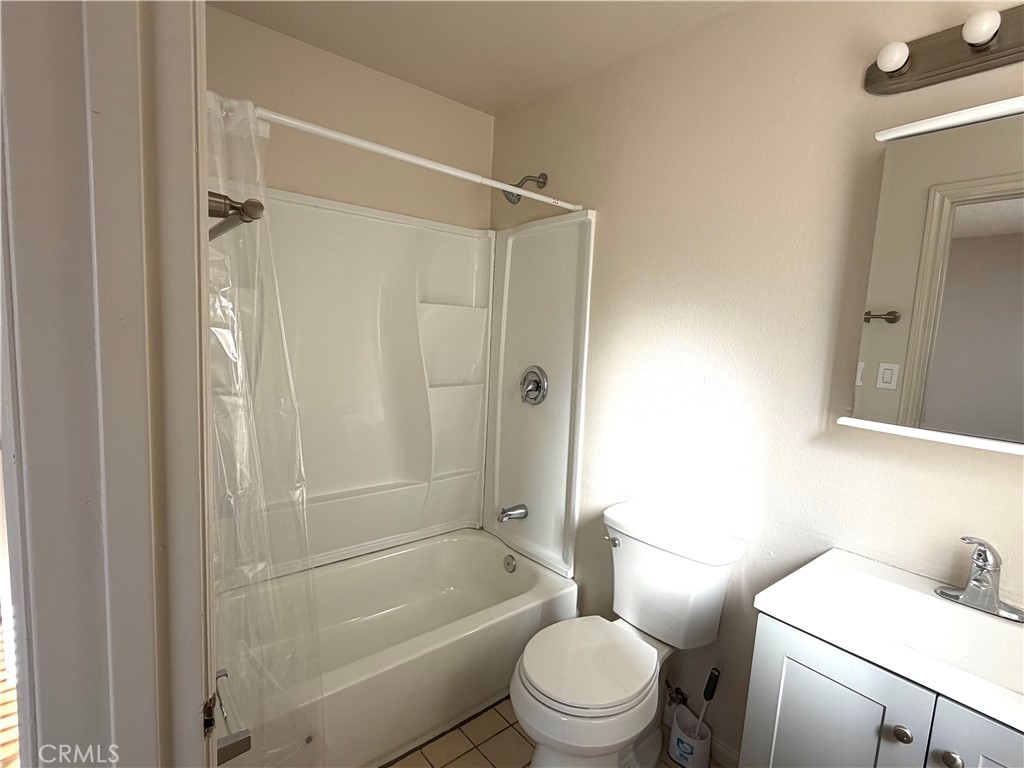 MLS #OC25273804 image #9