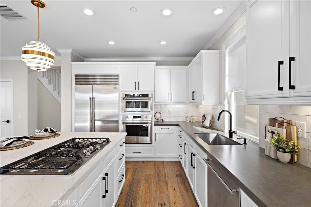 MLS #OC25273809 image #12