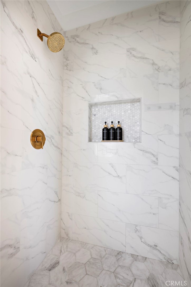 MLS #OC25273809 image #29