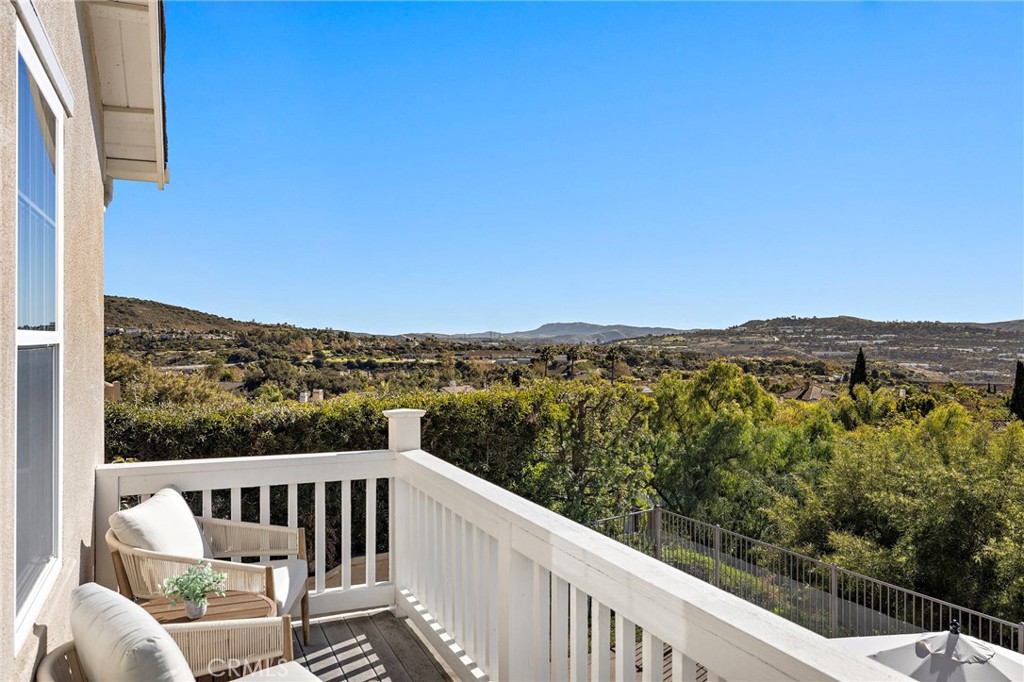 MLS #OC25273809 image #32