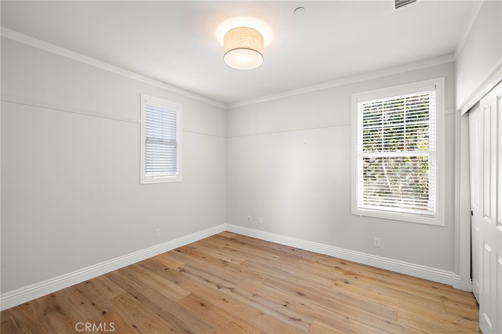 MLS #OC25273809 image #34