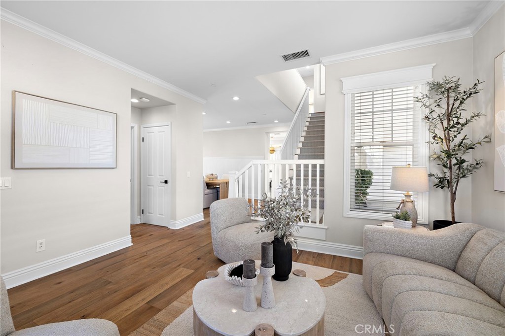 MLS #OC25273809 image #7