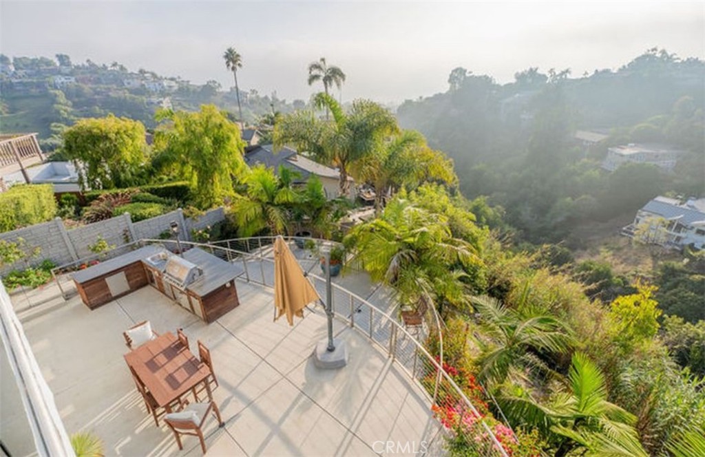 MLS #OC25273831 image #2