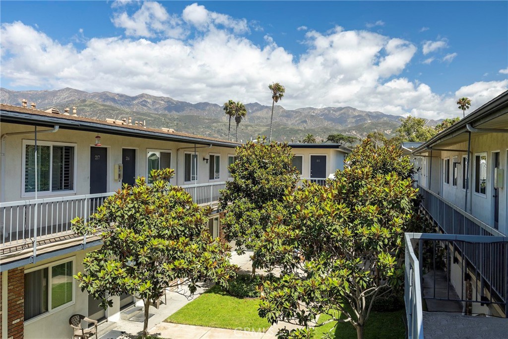 MLS #OC25273832 image #11