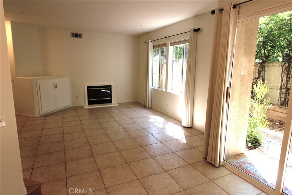 MLS #OC25273933 image #13