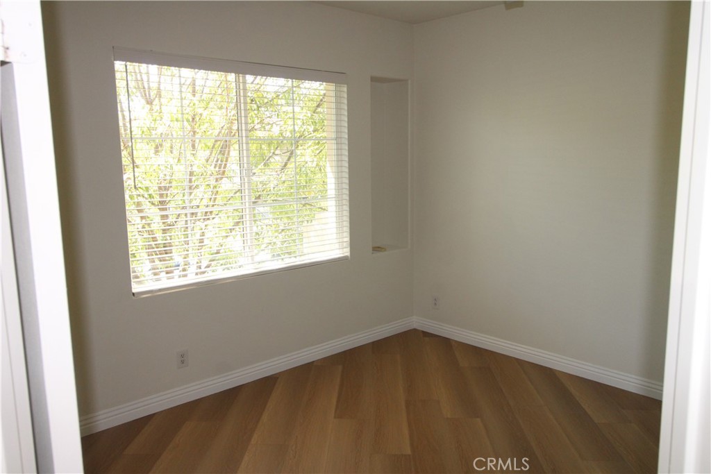 MLS #OC25273933 image #18