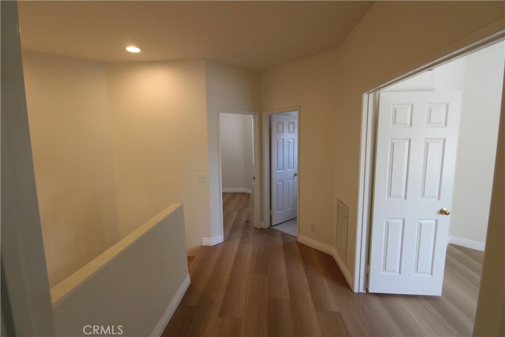 MLS #OC25273933 image #19