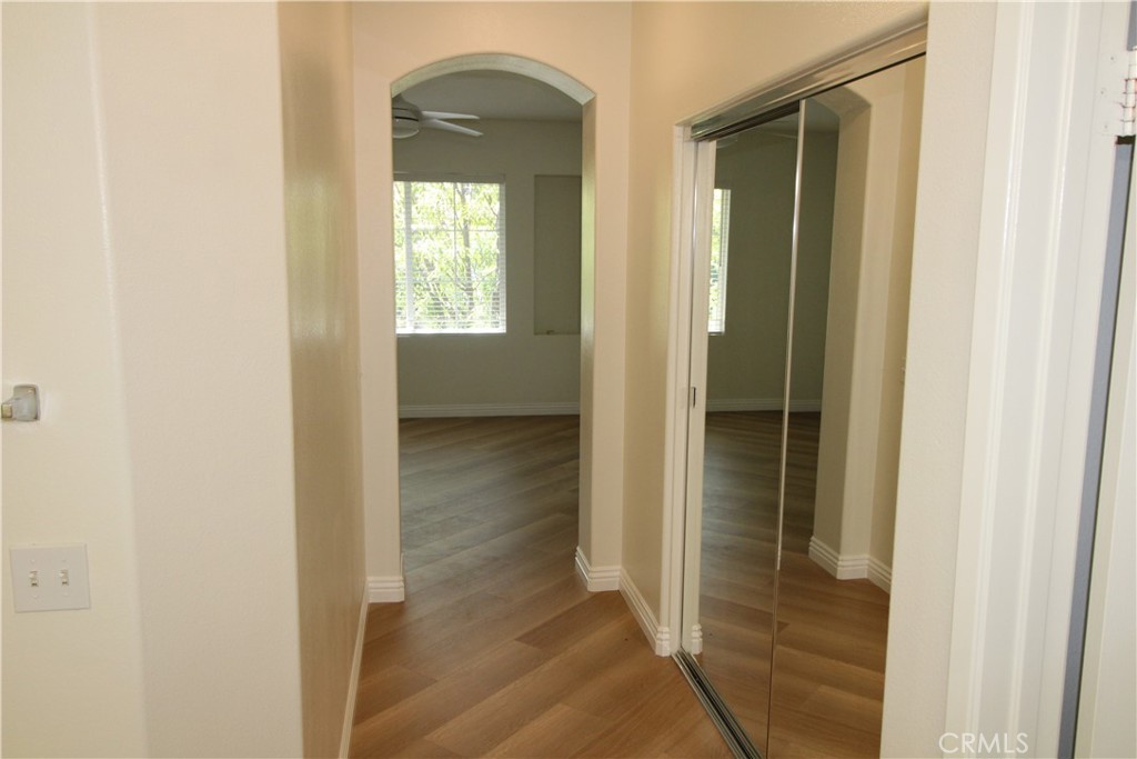 MLS #OC25273933 image #20