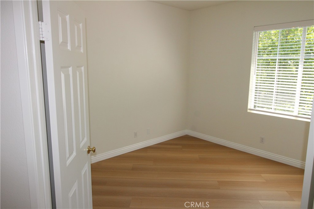 MLS #OC25273933 image #25