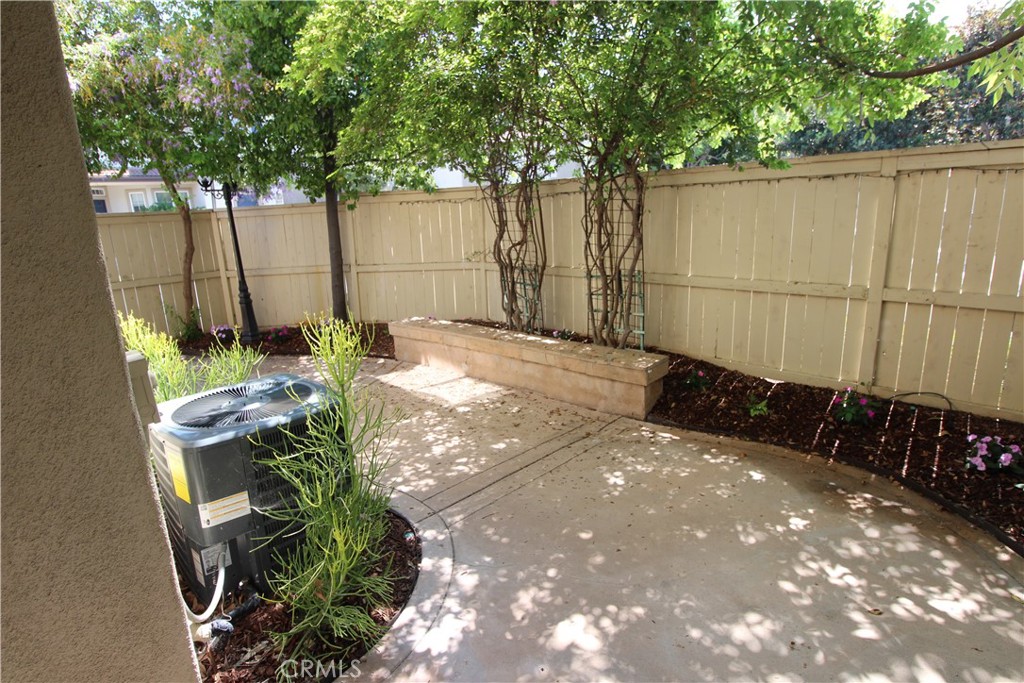 MLS #OC25273933 image #35